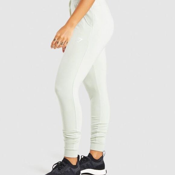 ✨HP✨PIPPA TRAINING JOGGERS✨  - Picture 2 of 6